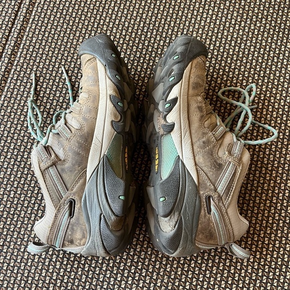Keen Waterproof Hiking Shoes Women’s Size 7.5 38 - Picture 7 of 11